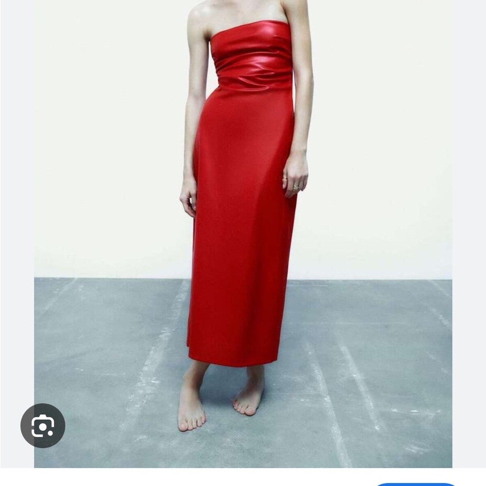 Elegant Red Strapless Dress